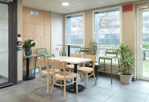Hotels B&B HOTEL Orly Chevilly Marche International : photos des chambres
