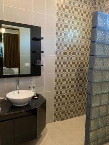 Toba Retreat Mansion and Villas