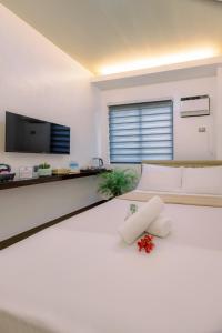 Loboc Riverside Inn & Restaurant