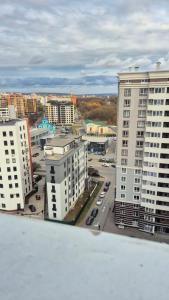 Двокімнатний люкс в ЖК над Бугом