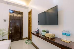 Loboc Riverside Inn & Restaurant