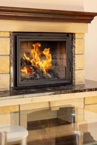 Villa von Valdi with 3 Bedrooms, Sauna & Garden in Chłapowo by Noclegi Renters