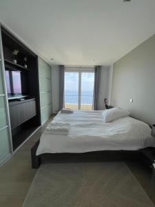 3 bedrooms Duplex penthouse - Monaco border 2min walking distance