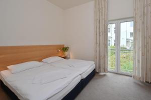 Ferienwohnung-3-in-Sellin-auf-Ruegen-Villa-Celia-WLAN-und-Sauna-200-m-vom-Strand-entfernt