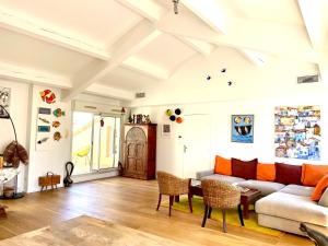 Elegant Marseille Prado Loft Walk to velodrome metro and Tram