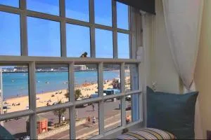 Sandpearl Beachfront Apartment - Melcombe Regis