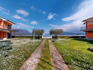 Appartamento Maria Elena by Bookinggardalake