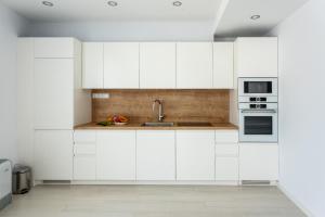 The Lodge Summer Apartments