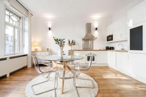 Stylish 2BR Stay in Luxembourg Gare