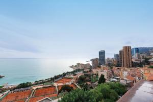 3 bedrooms Duplex penthouse - Monaco border 2min walking distance