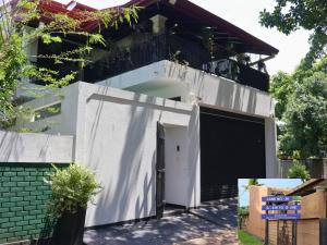 Aqua Breeze Villa