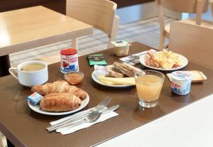 Hotels B&B HOTEL Noisy-le-Grand : photos des chambres