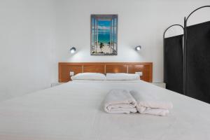 Central Bright Studio