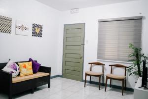 Central & Serene 1-Bedroom Stay with Breakfast