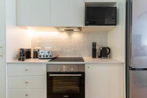 Jade Views Sea Point - Studio, pvt balcony, views