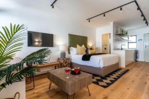 Jade Views Sea Point - Studio, pvt balcony, views