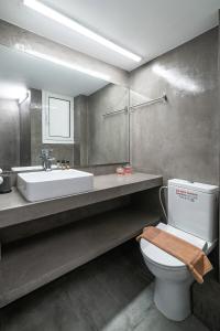 Athens Due Montagne Apartment