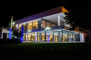 Wellness Villa Biocrystal with heated indoor pool, private spa, tennis court and fitness - Kočevje