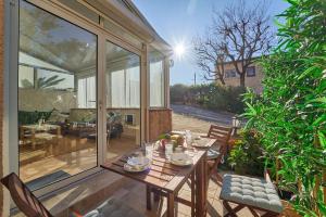 Escapade à Six-Fours - Plage, terrasse & parking