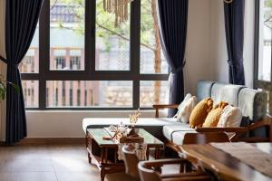 Boho Boutique Da Lat - View nhà lồng lãng mạn