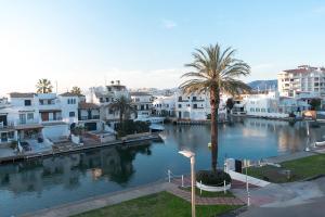 WELCS Estudio 229 EMP con vista al canal