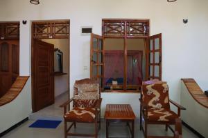 Eagle Resort Arugambay