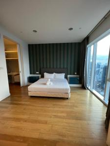 Platinum Suites Sky Rainbow