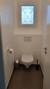 Villas Villa Tre les Pins, 7 chambres, a 100m du LAC DE LACANAU : photos des chambres