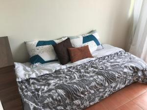 Staycation Nook Between Ayala and SM Malls