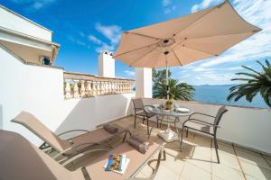 NEW Vida Sana with SeaViews and Garden by BeBreeze