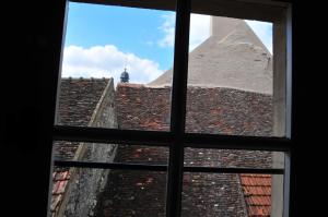 Hotels Les Glycines Vezelay : photos des chambres