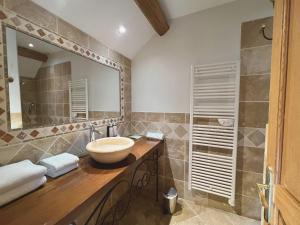 Hotels Chateau de Challanges : photos des chambres