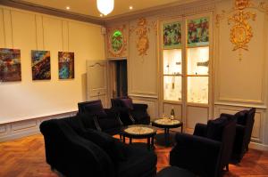 Hotels Les Glycines Vezelay : photos des chambres