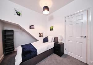 Aspen, 3 Bedrooms with Parking