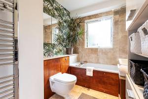 3 Bed Luxury Penthouse in Shoreditch