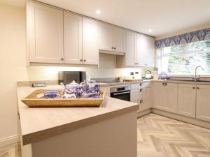 6 Uppergate Street Rose Cottage