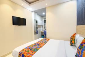 FabHotel The Botanica- Nr Hmwssb Kondapur section office-Masjid Banda, Kondapur