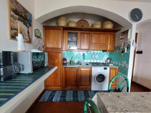 "Sardinia Blue Home" Vista mare, tramonti mozzafiato su Golfo Asinara, giardino, parking e Wi-Fi