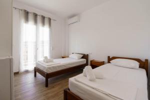 Aquarelle Rooms For Rent