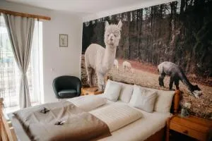 Alpakas, Lamas und Rentiere zum Grünen See - Oberort