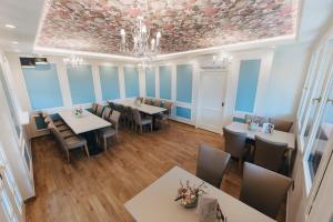 Dobay Panzió w Private Bathroom by NW