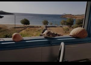 The Dream House on the Beach-Ground Floor - 3hvězdičkové hotely ve městě Kythnos