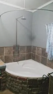 Njanja holdings Bed and Breakfast - Willowmore