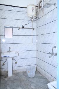 PLAY ROYAL GRAND RESORT perfect party space