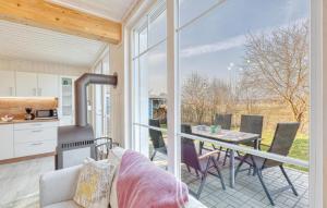 Cozy Home In Zerpenschleuse With Wifi