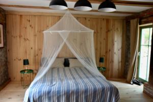 Zagroda “ Leśny Sad”