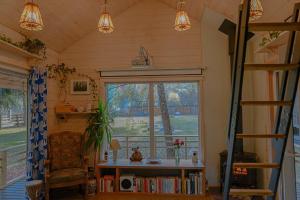 Metai mikeA year in the forest