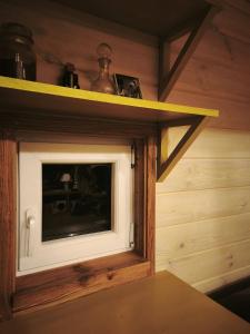 Metai mikeA year in the forest