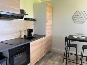 Petit appartement cosy Miribel - 荷里尤