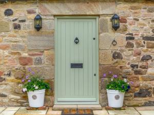 The Stable - Uk35021